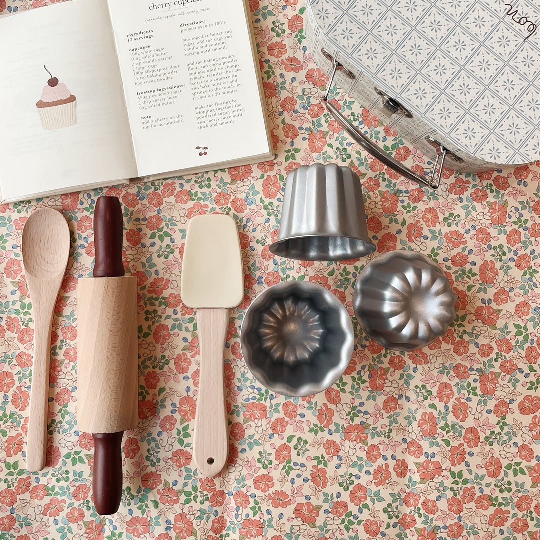 Madeleine Baking Set